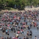 cruza-caravana-migrante-a-México-por-el-río-Suchiate